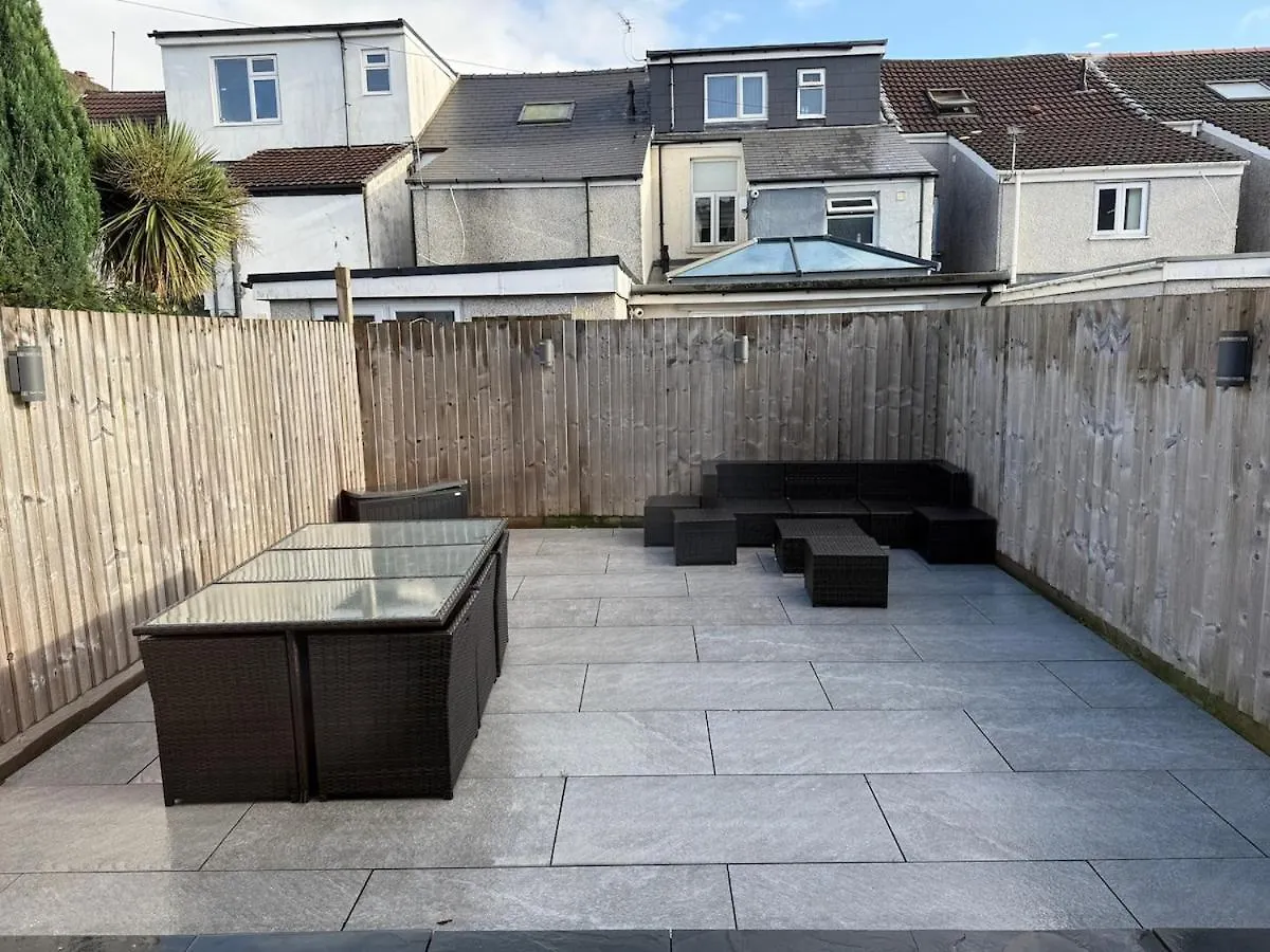 Feriehus Luxurious Modern House With Garden Close To City Centre Cardiff Storbritannien